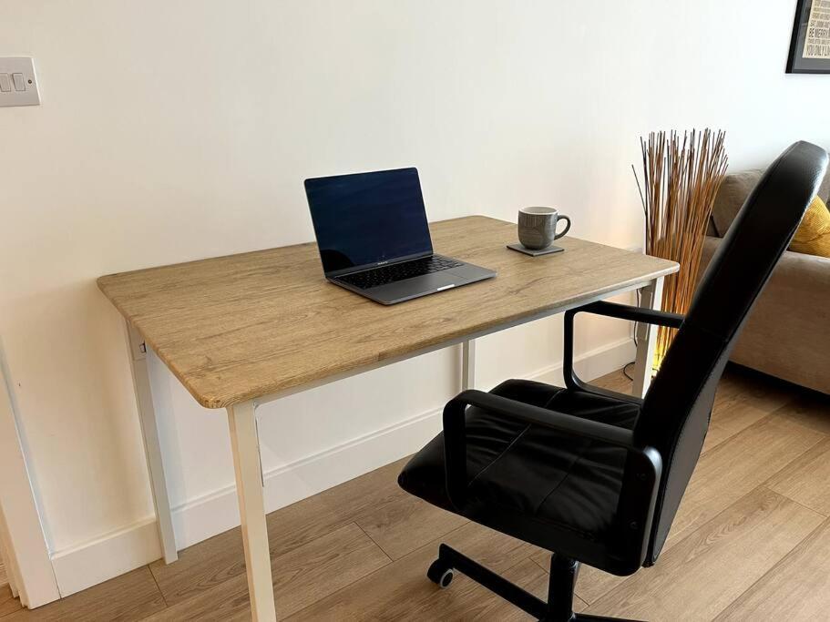 Modern 1 Bedroom Serviced Apartment - Near City Centre Doncaster Luaran gambar